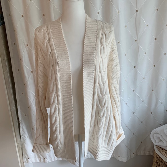 Banana Republic Sweaters - BANANA REPUBLIC ivory cardigan sweater